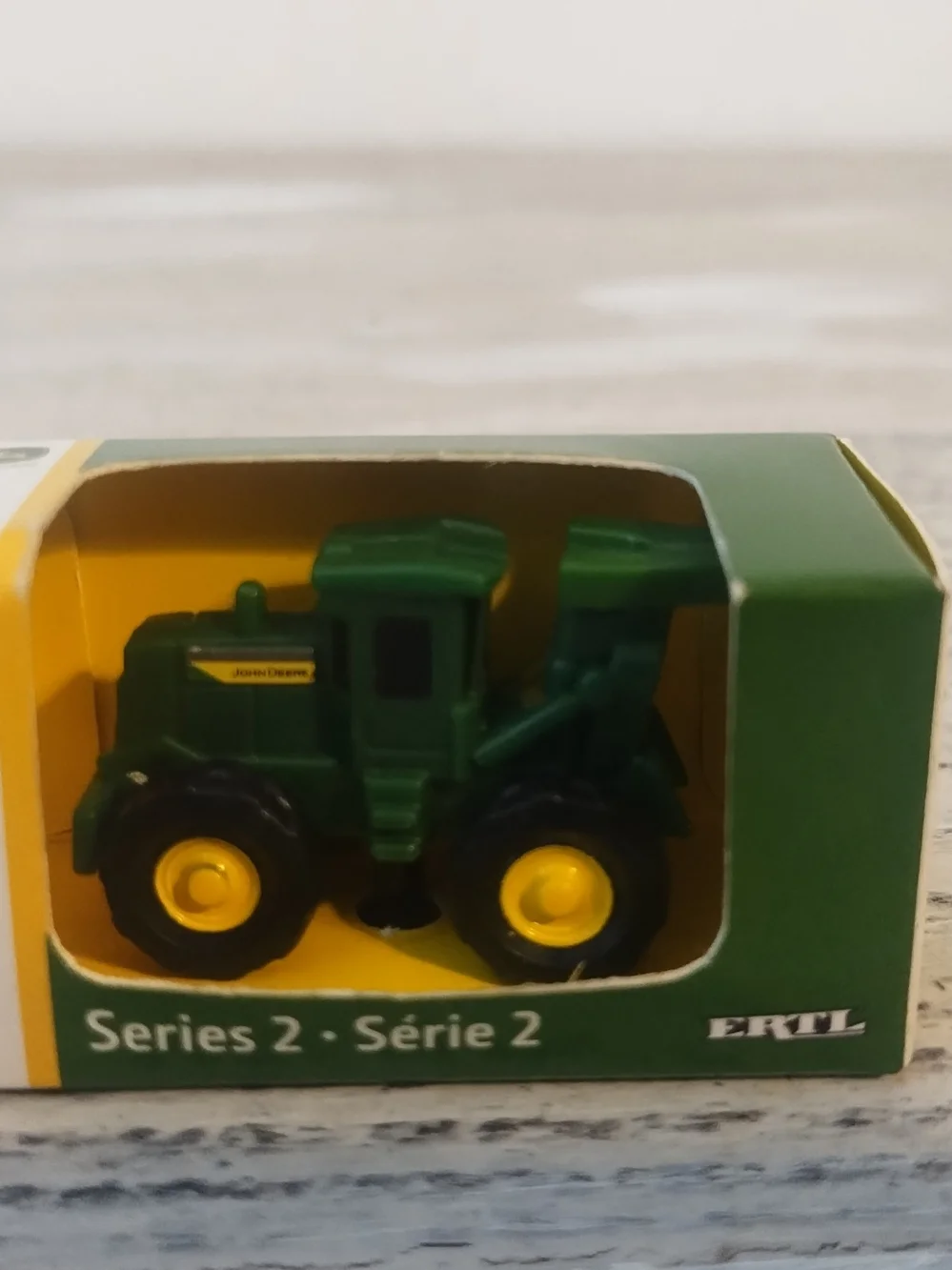 John Deere Ertl Mini’s Toy Tractor plastic new